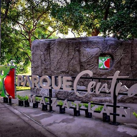 Estadio Beis Central Park Acuario Mazatlan Bagian luar foto